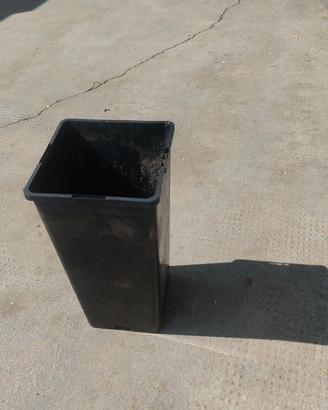 Vaso 11x11x21 x piantine vivaio nero