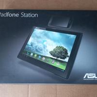 Asus Padfone Station con scatola da riparare
