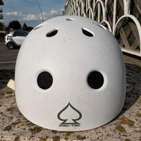 Casco snowboard e skate