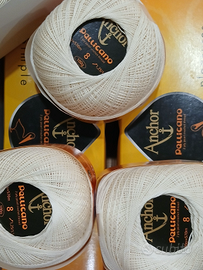 Gomitolo di cotone PELLICANO 100g titolo 8