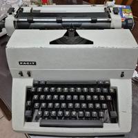 Macchina da scrivere vintage