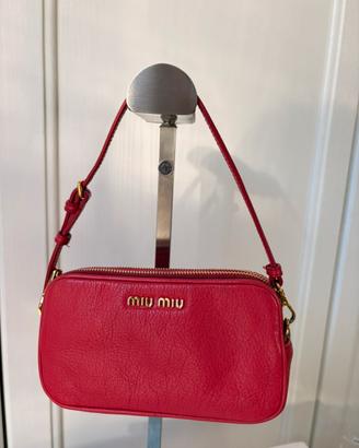 Borsa Miu Miu mini colore rosa con doppia tasca