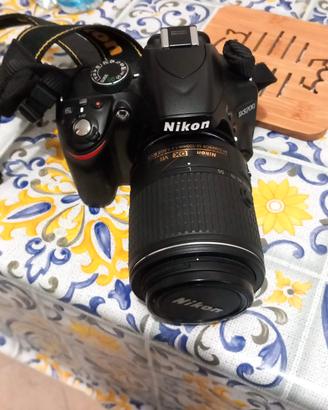 Nikon d3200 con obbiettivo VR ED dx 55-200
