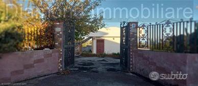 Villino indipendente con vista a Pedara