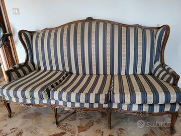 Divano stile liberty