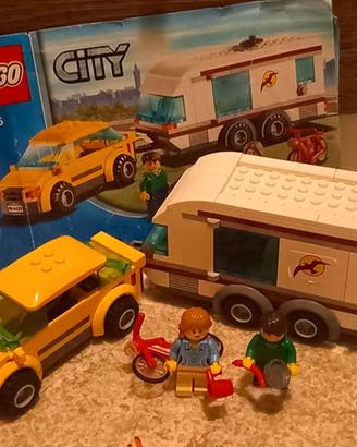 4435 LEGO City Car and Caravan