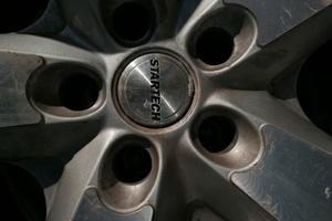 si vendono 4 cerchi da 20 pol per chrysler 300 C  