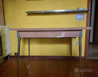 Tavolo formica anni 70