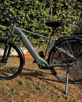 Bicicletta nuova da uomo elettrica