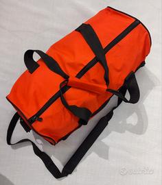 Borsone borsa Viaggio Nylon Arancione e nero usato