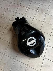 Serbatoio ninja 636 zx6r 2005