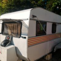 Roulotte Roller 82 4 posti