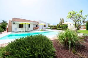 Villa con piscina uso esclusivo 400m spiaggia 8PAX