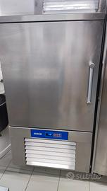 Abbattitore Irinox A10 (10 teglie) usato 