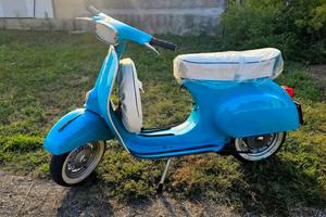 Vespa 50R 1971 restaurata