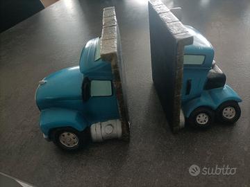 blocca libri camion