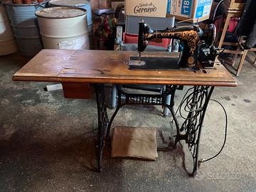 Macchina da cucire singer