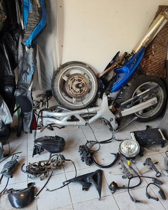 Suzuki sv 650 ricambi