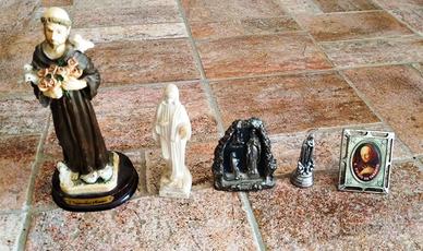 Statuine ed Icone Santi