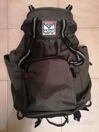 Zaino alpino invicta