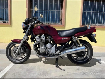Honda cb 750 con 67000km