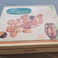 Scatola di latta vintage Lazzaroni Saronno