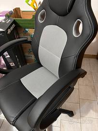 Sedia da gaming o postazione lavoro