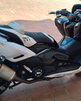 T max Yamaha 