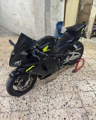 Honda CBR 600 RR (2003) - Unico Proprietario