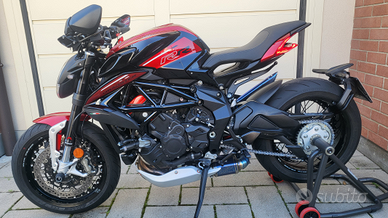 Mv agusta dragster 800rr scs