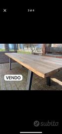 Tavolo in legno di castagno
