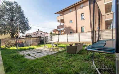 TRILOCALE AL PIANO TERRA IN SOLUZIONE BIFAMILIARE