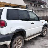 Nissan Terrano 2 autocarro