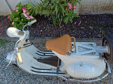 Piaggio Vespa 150 VL2 Struzzo