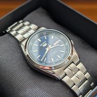 Seiko 5 Automatic Blue Dial – Ref. SNK563J1