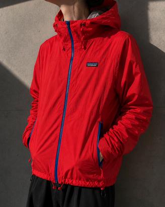 Giacca Patagonia tecnica gorpcore outdoor trekking