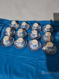 Servizio 12 tazzine da caffè con piattini