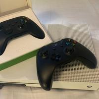 xbox one s + 2 controller