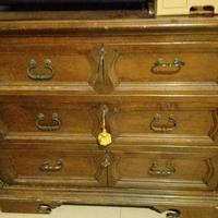 Cassettone con 3 cassetti
