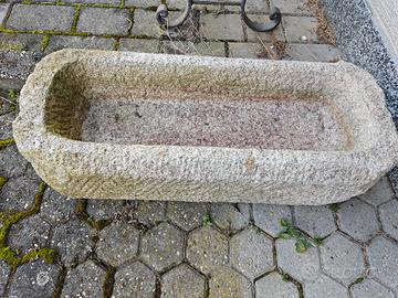 Vasca/ lavandino in pietra 