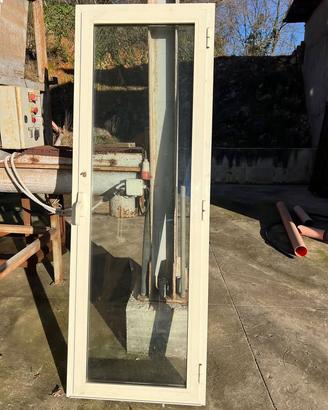 Infissi in alluminio vetrocamera