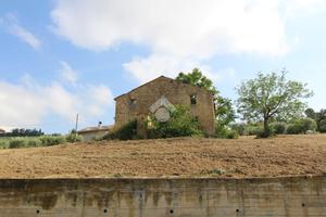RUSTICO A ACQUAVIVA PICENA