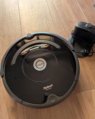 iRobot Romba 671 robot aspirapolvere 
