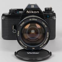 Nikon EM con obiettivo Vivitar 28-105 f3.5