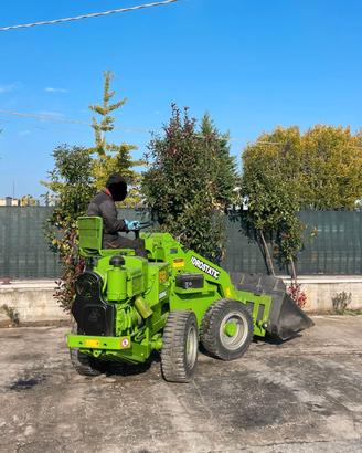 P98 Mini pala 25 q.li snodata