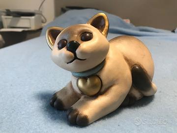 gatto siamese accucciato grande Thun