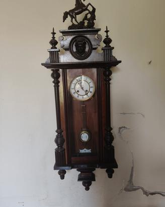 orologio a pendolo