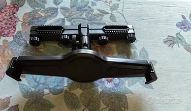 Supporto tablet per auto 
