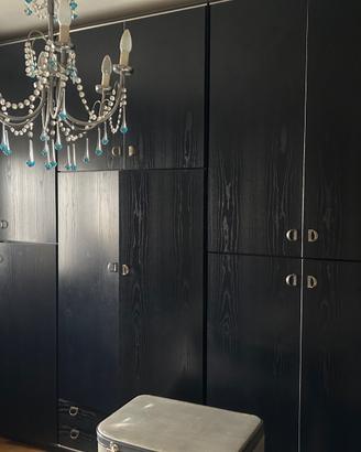 Camera matrimoniale in legno palissandro blu