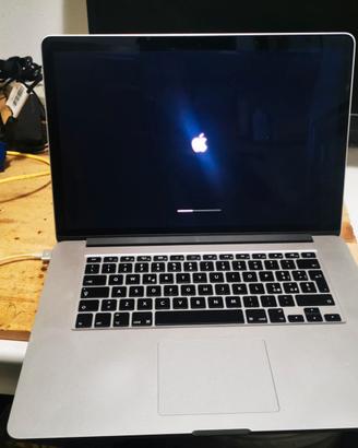 Apple MacBook Pro A1398 - i7, 8Gb di Ram